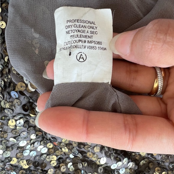 VINCE Cocktail Blouse | Gold + Gray | XS/S (NWOT) - Picture 13 of 14